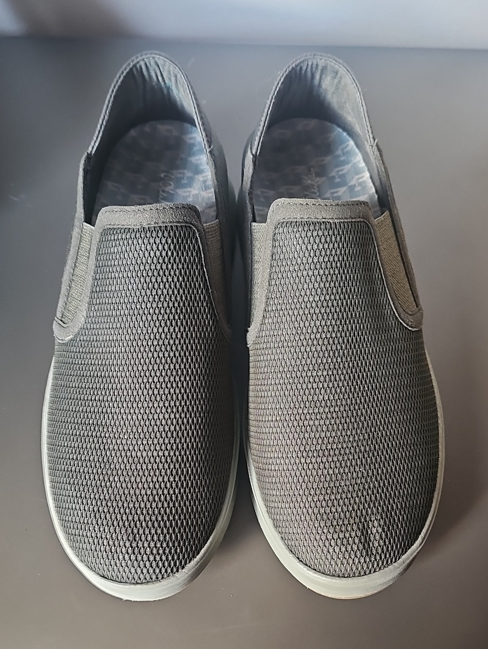 Women's Olukai Pahua Slip-On Casual Sneakers Army Green Sz 9.5